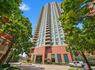 501 N Clinton St APT 3203, Chicago, IL 60654