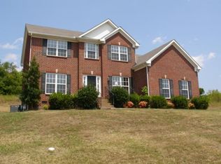 393 Solitude Cir, Goodlettsville, TN 37072