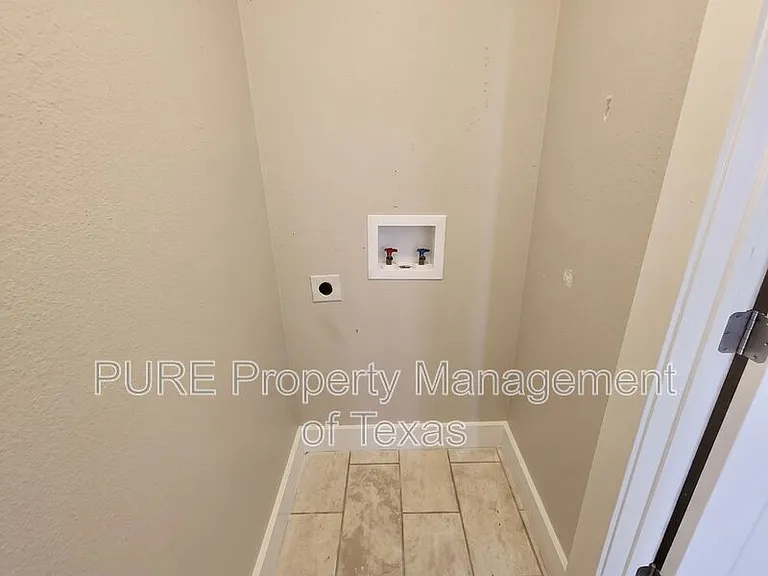 909 Reinli St #124 — Photo 15