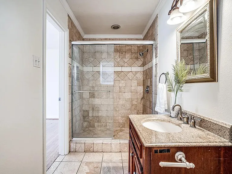 5730 Forest Ln — Photo 14