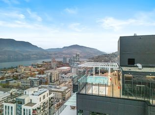 1488 Bertram St #1709, Kelowna, BC V1Y 2G2