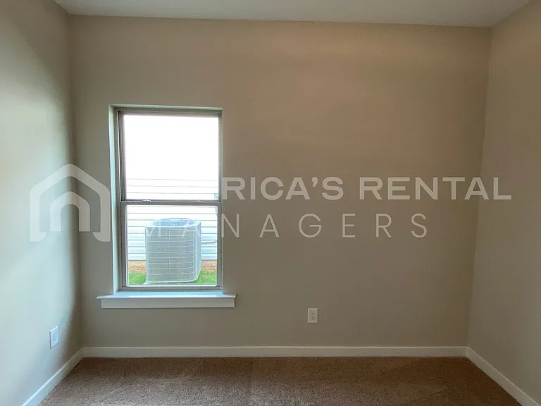 250 County Road 1701 — Photo 11
