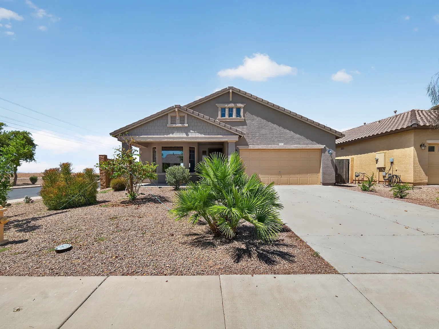3 bed, 1699 sqft, $1,800 — Photo 1