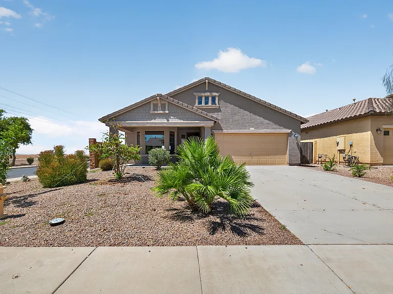38248 W Santa Clara Ave — Photo 1