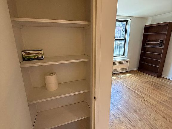 4th image of 229 E 28th St APT 5H