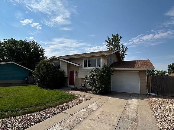 5th image of 12 Aspen Ln