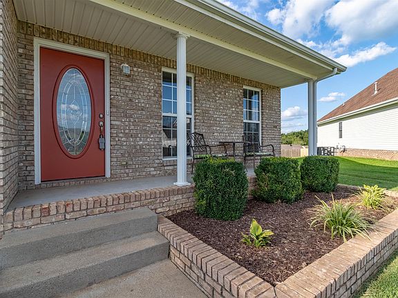 2nd image of 588 Mountain View Ct