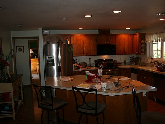3rd image of 1612 8th Ave NW
