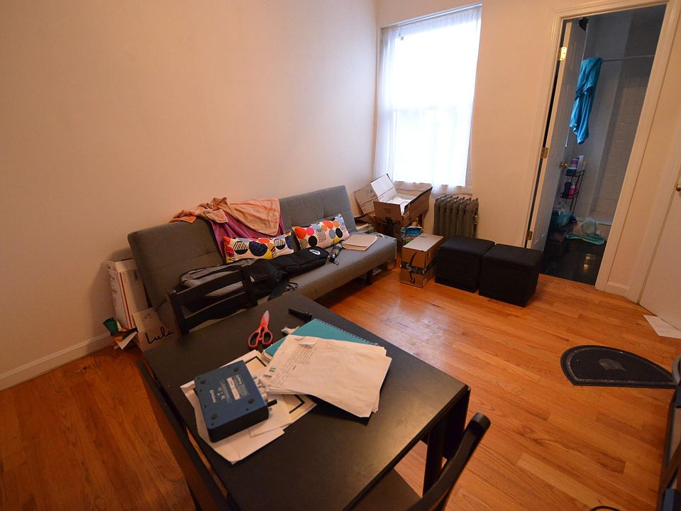 2nd image of 34 Symphony Rd Unit 12