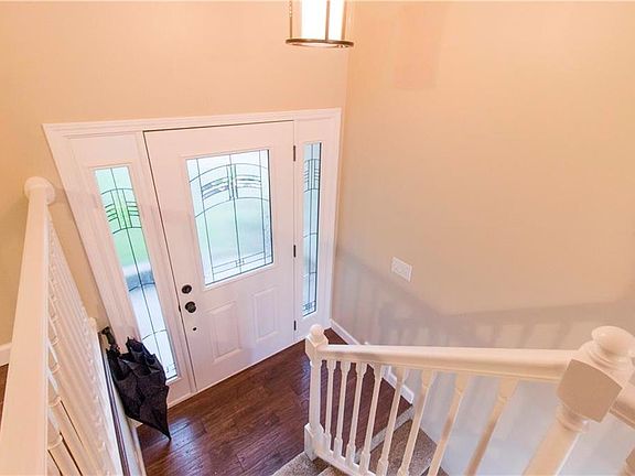 3rd image of 1909 Safari Dr