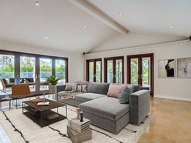 4807 Brewster Dr, Tarzana, CA 91356 | Zillow