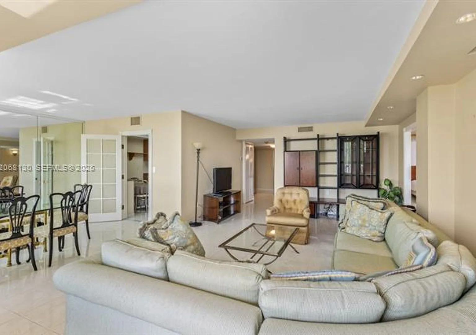 1420 NE Brickell Bay Dr cu-601A, Miami, FL 33131 — Photo 2