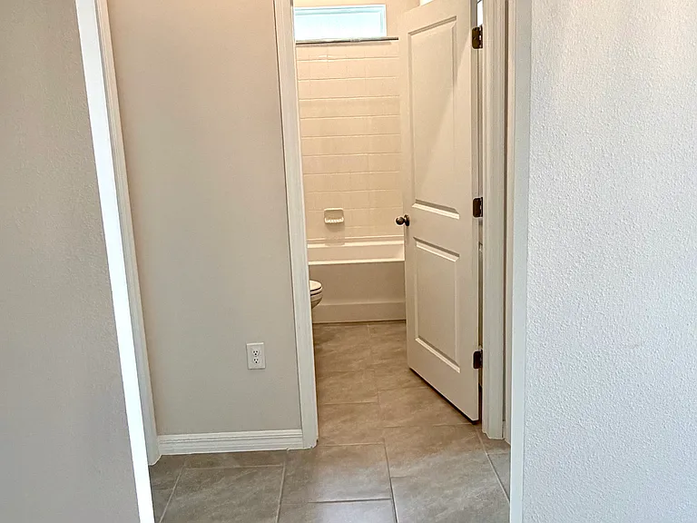9882 Shoreline View Way — Photo 4