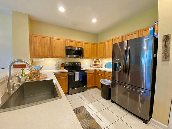 5th image of 3023 N Evergreen Cir