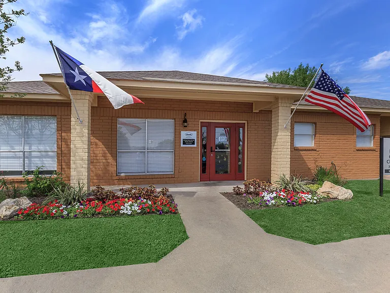 Beeville Station Apartments — Photo 6