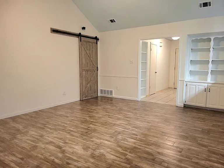 912 N Dove Rd — Photo 14
