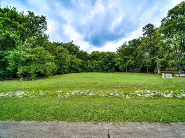 Lake Ridge Ln, McKinney, TX 75071