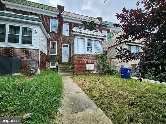3rd image of 2917 Oakley Ave