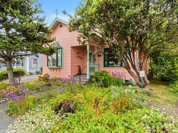 450 Berding St, Ferndale, CA 95536