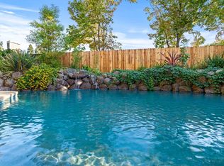 4882 American River Dr, Carmichael, CA 95608