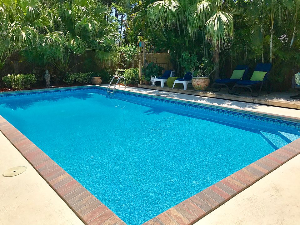 2nd image of 4438 Daffodil Cir S