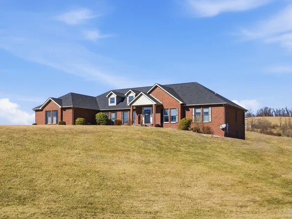 2701 Christiana Ct, Christiansburg, VA 24073