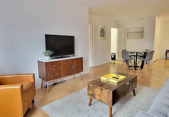3rd image of 245 E 63rd St APT 1827