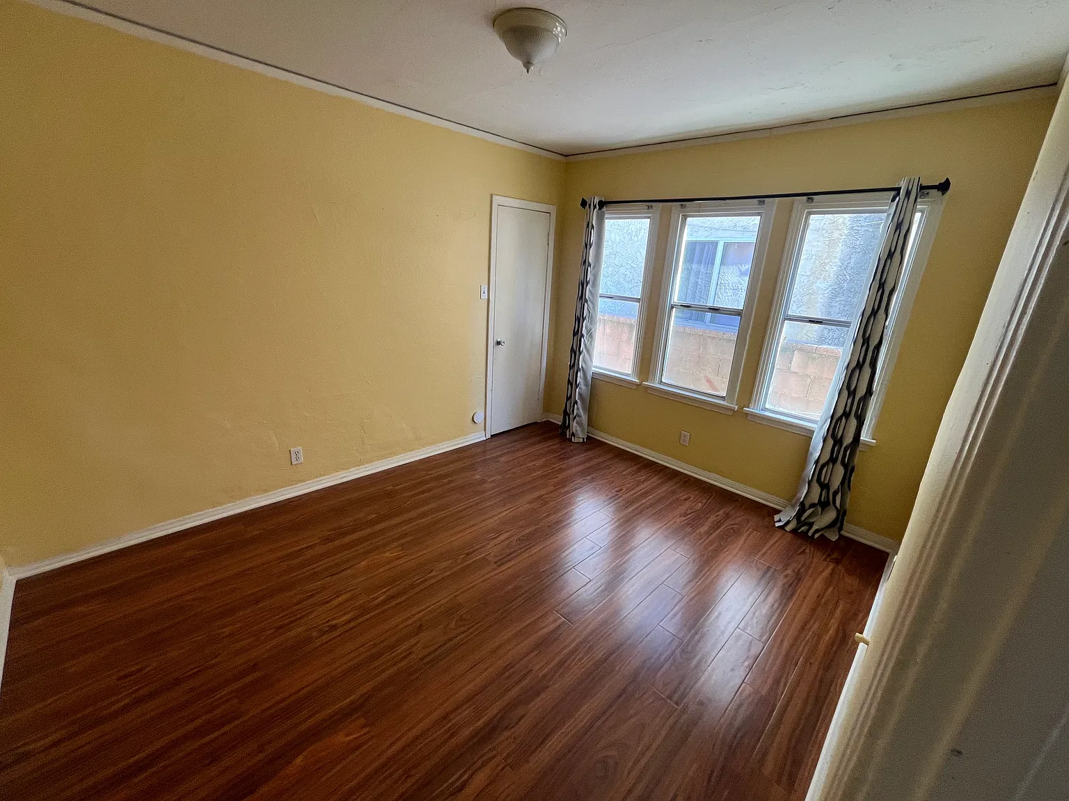 2 bed, 1500 sqft, $3,700 — Photo 4