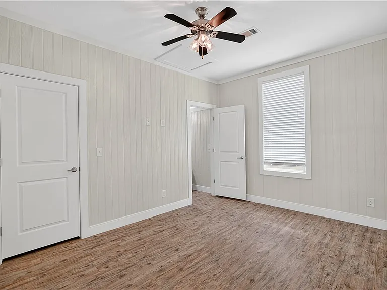 5440 Raymond Stotzer Pkwy — Photo 11
