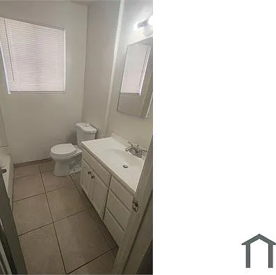 861 W 42nd Pl — Photo 19