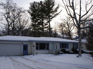 205 Kohl Ave, Spring Grove, IL 60081