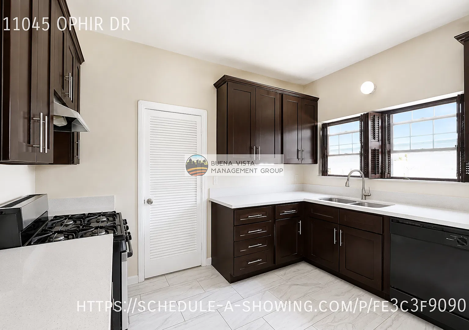3 bed, $4,800 — Photo 1