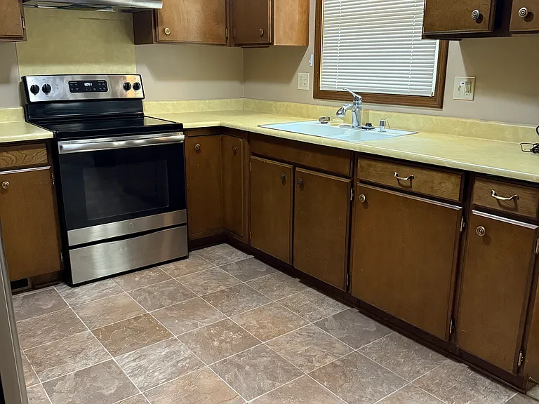 1119 Morningside Dr — Photo 26