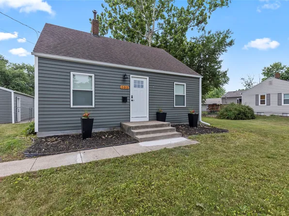 502 1st St E, Altoona, IA 50009