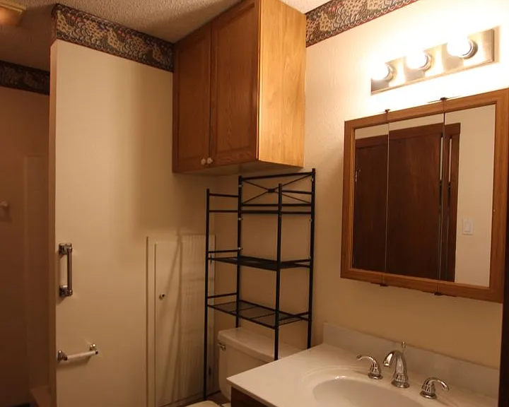 3211 S Donnybrook Ave — Photo 26