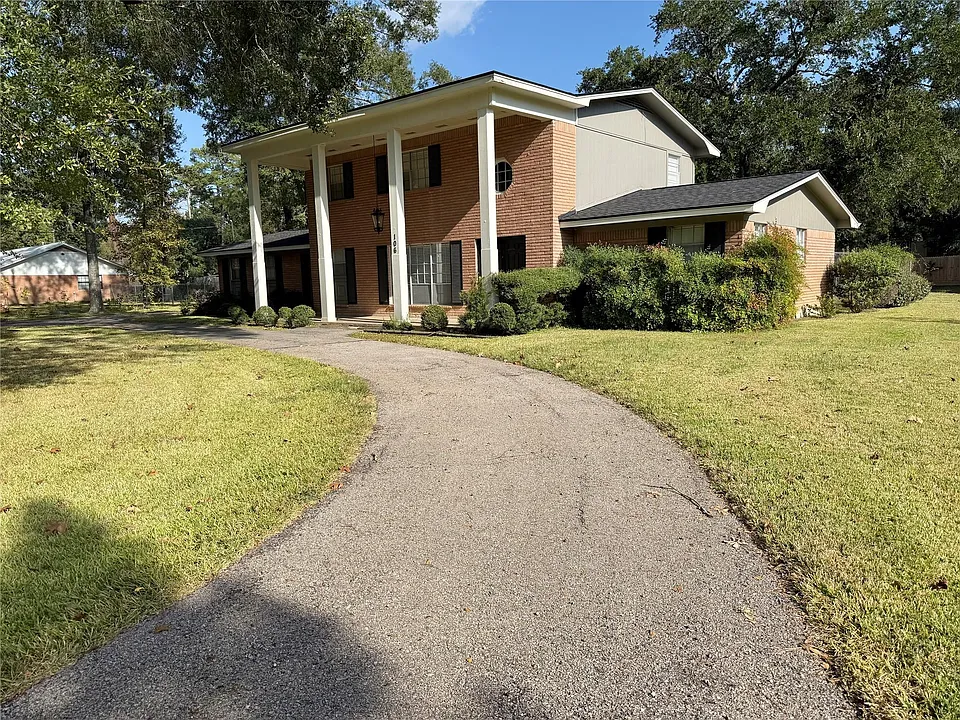 106 Longacre Dr