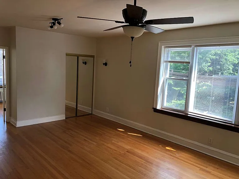 5548 N Sawyer Ave #2 — Photo 6