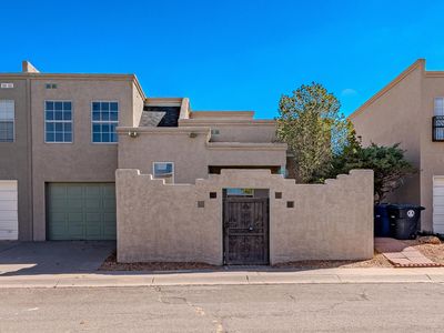 912 Knox Ct NE, Albuquerque, NM, 87123
