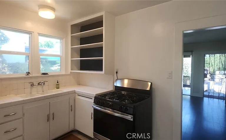 1526 N Avenue 47 — Photo 1