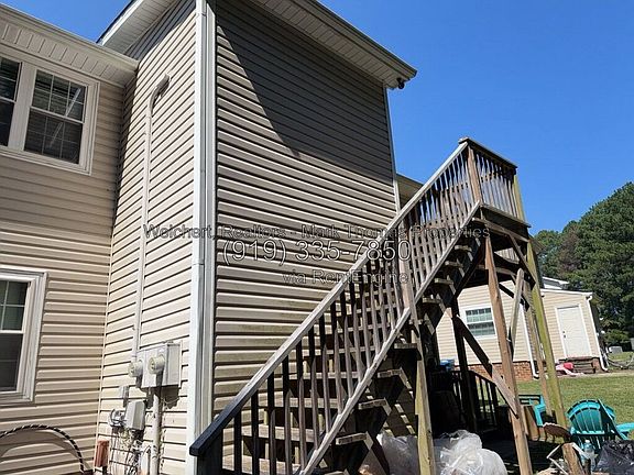 5th image of 219 Bridgefield Pl