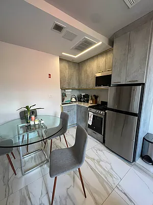 Rented by EXR | media 40