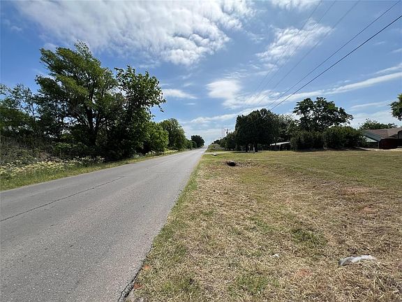 4th image of 19117 Park Rd