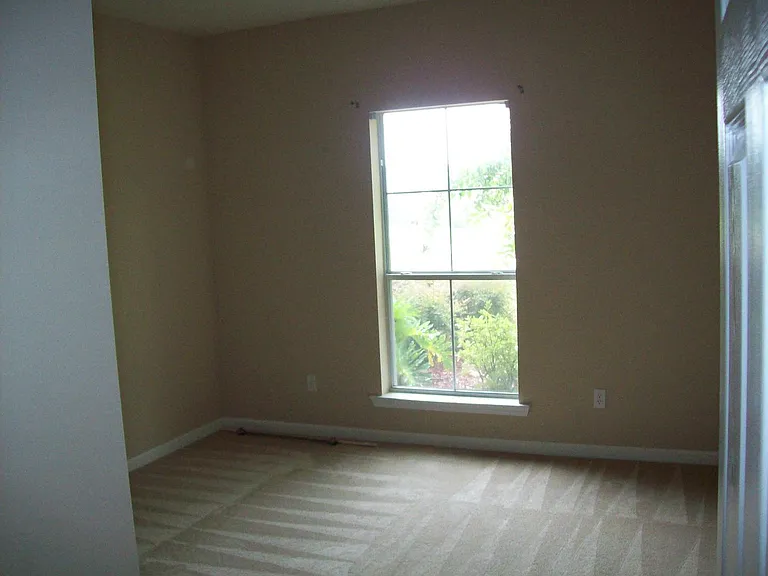 26043 Wimbledon Ave — Photo 16