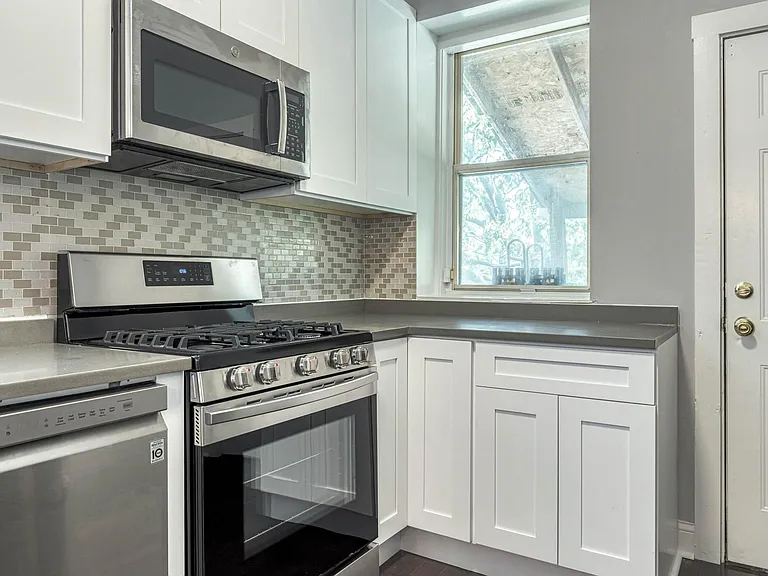 5915 McPherson Ave #1 — Photo 7
