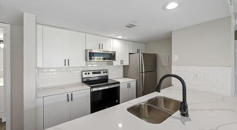 1st image of 1601 Red Cedar Dr #5249-24