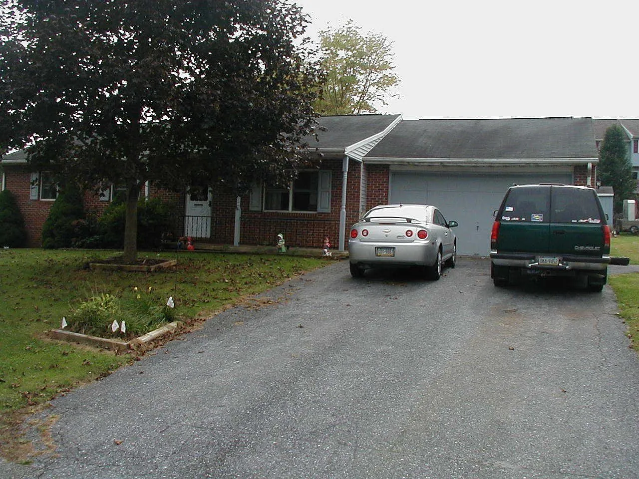 917 Hannah Dr photo 1