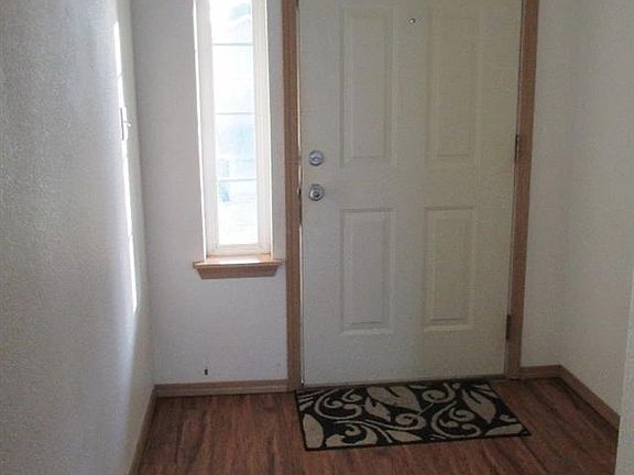 4th image of 1209 131st Street Ct E