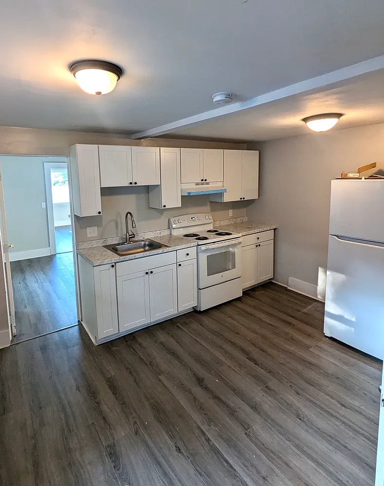 1 bed, 800 sqft, $795 — Photo 3