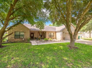 104 Spring Rain, Castroville, TX 78009