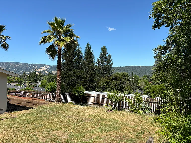 30 E Cherry Creek Rd — Photo 16